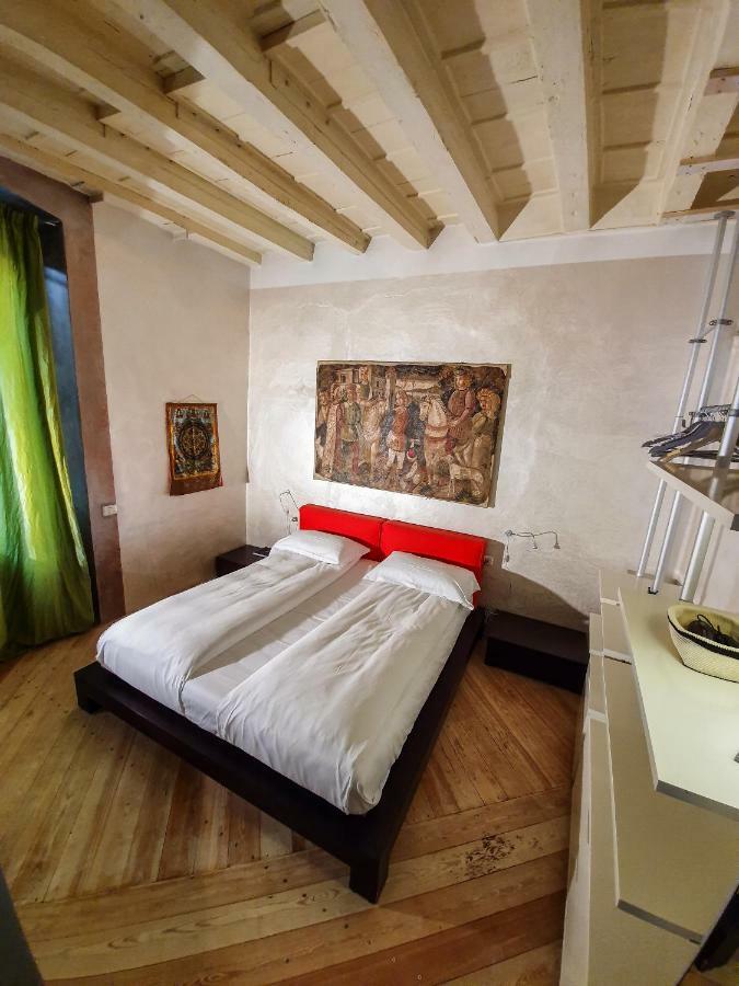 Flora Inn, Flora I - Nel Cuore Di Bergamo Alta ภายนอก รูปภาพ